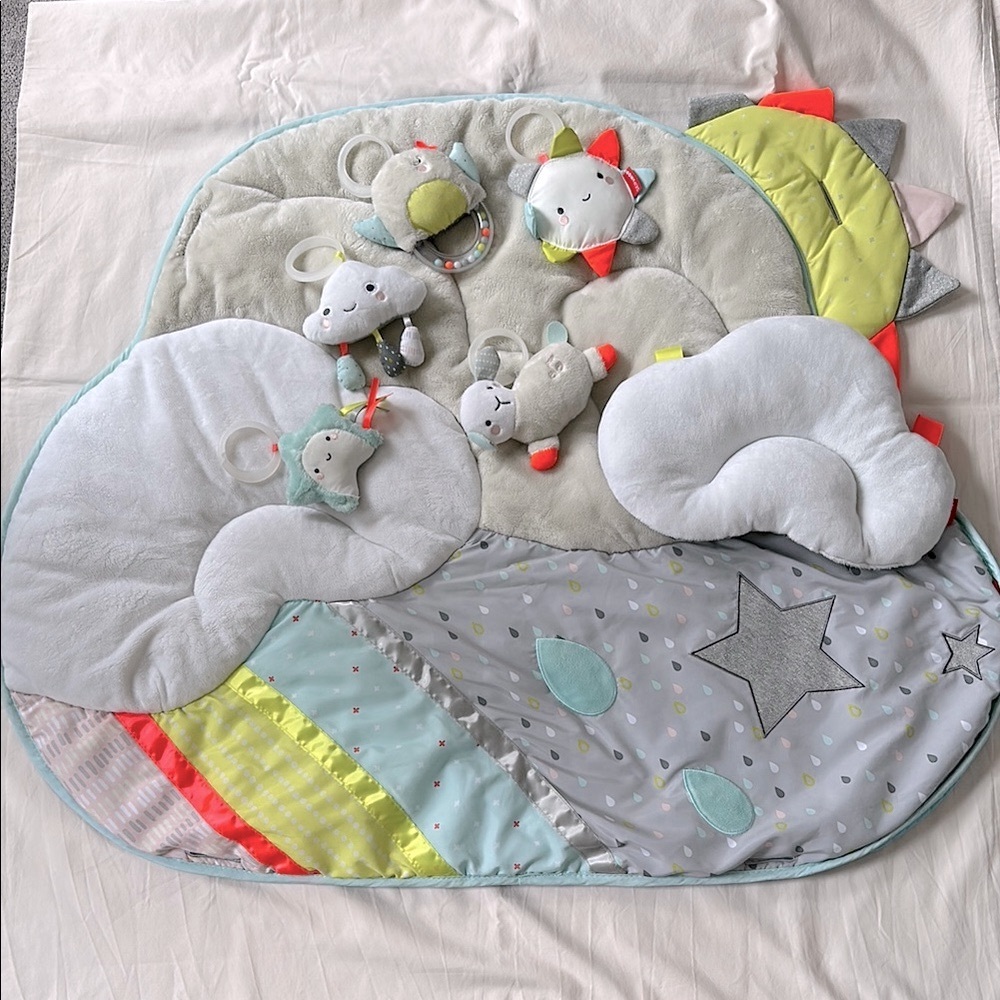 Skip Hop silver lining cloud activity gym